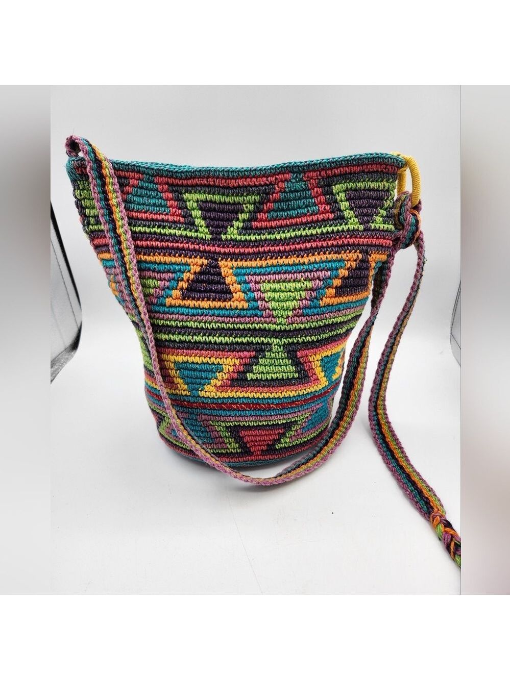 Multicolor Geometric Patterned Bucket Bag Wayuu Mochila Columbia